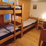 Rodinny Drevenka-kulturni Pamatka Gasthuis